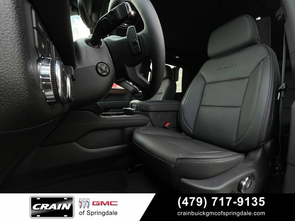 Used 2026 GMC Yukon Denali w/ Advanced Technology Package AWD/4WD image 24