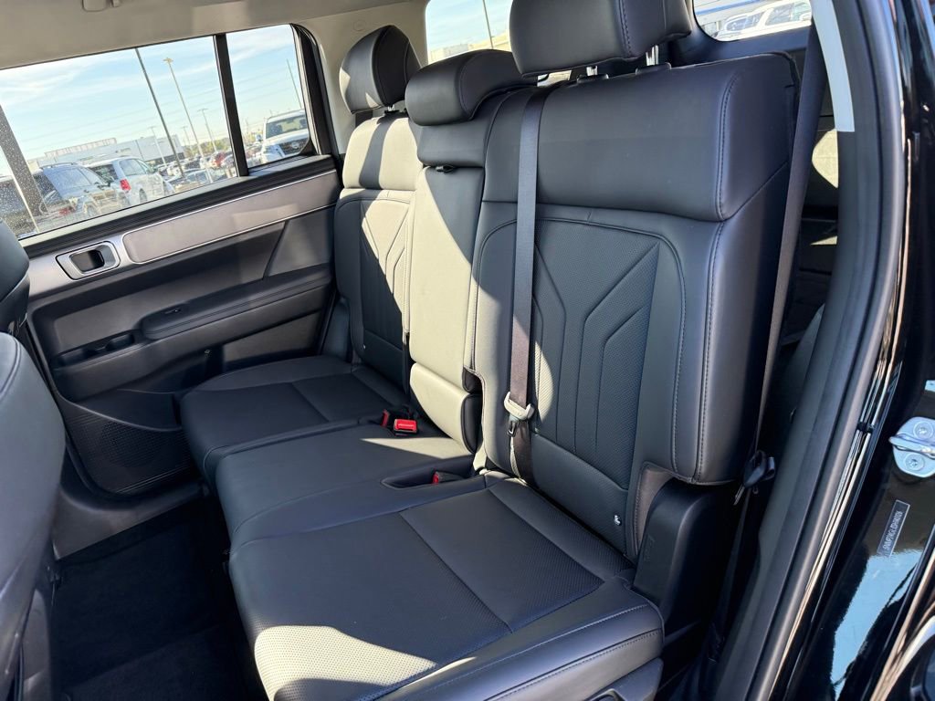 Certified 2025 Hyundai Santa Fe SEL image 10