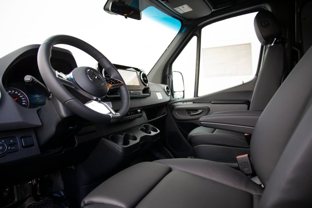 New 2026 Mercedes-Benz Sprinter 2500 image 11