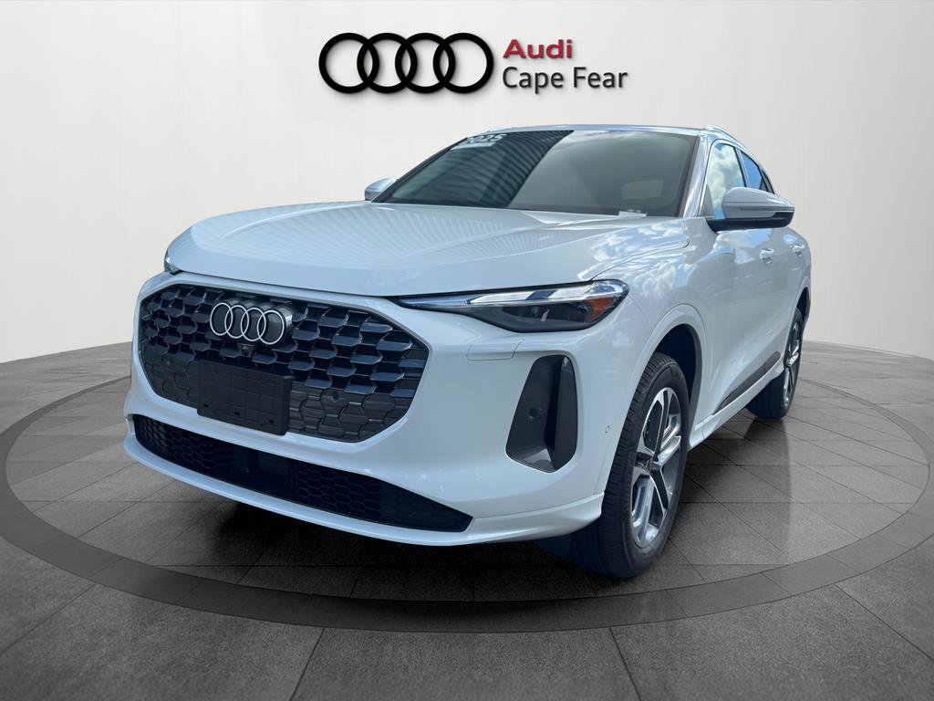 Certified 2025 Audi Q5 Premium w/ Convenience Package AWD/4WD image 1
