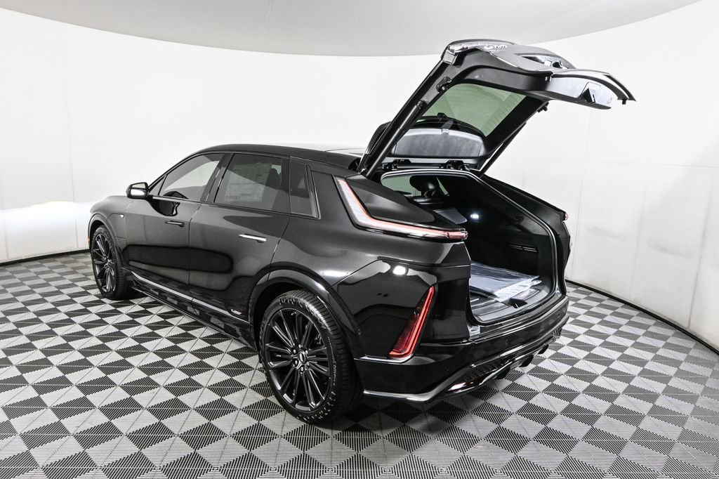 New 2026 Cadillac Lyriq V w/ LPO, Floor Liner Package image 35