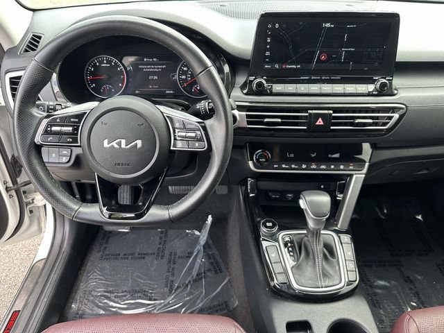 Used 2023 Kia Seltos SX w/ SX Sunroof Package AWD/4WD image 18