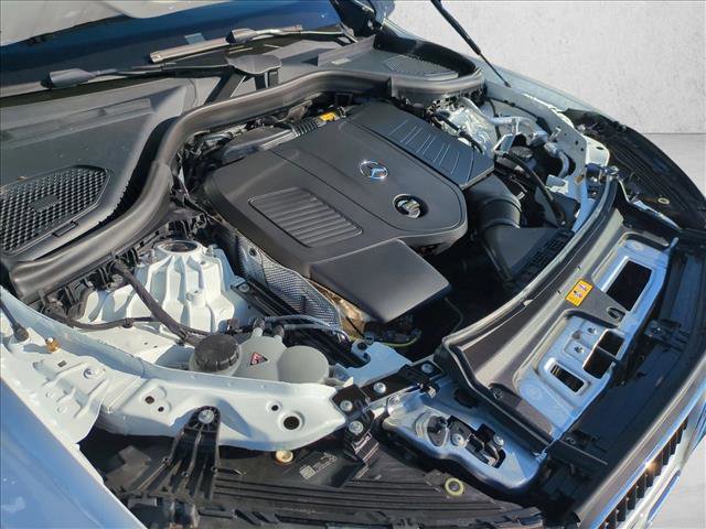 Used 2025 Mercedes-Benz GLC 300 image 23