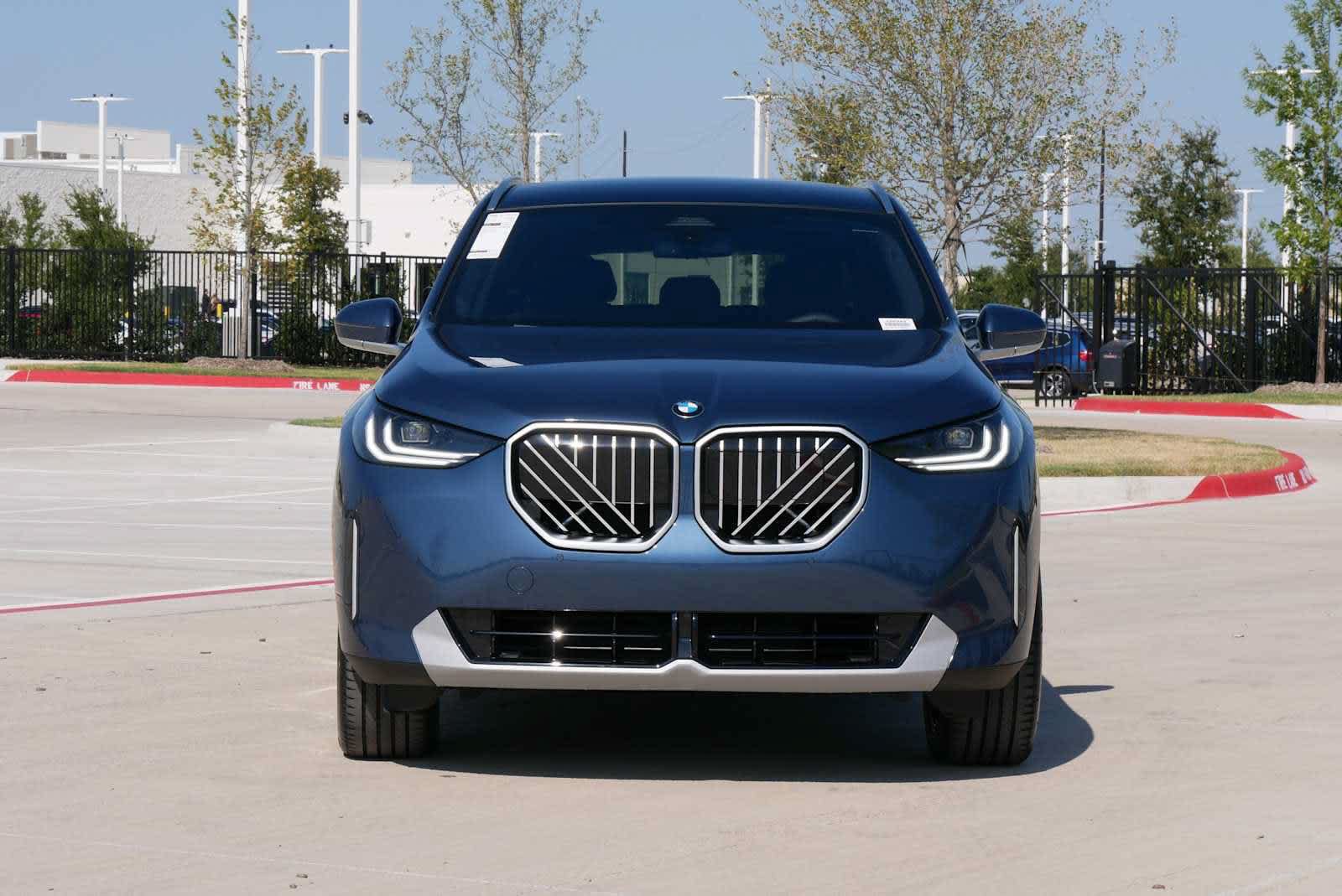 New 2026 BMW X3 xDrive30i w/ Convenience Package AWD/4WD image 2