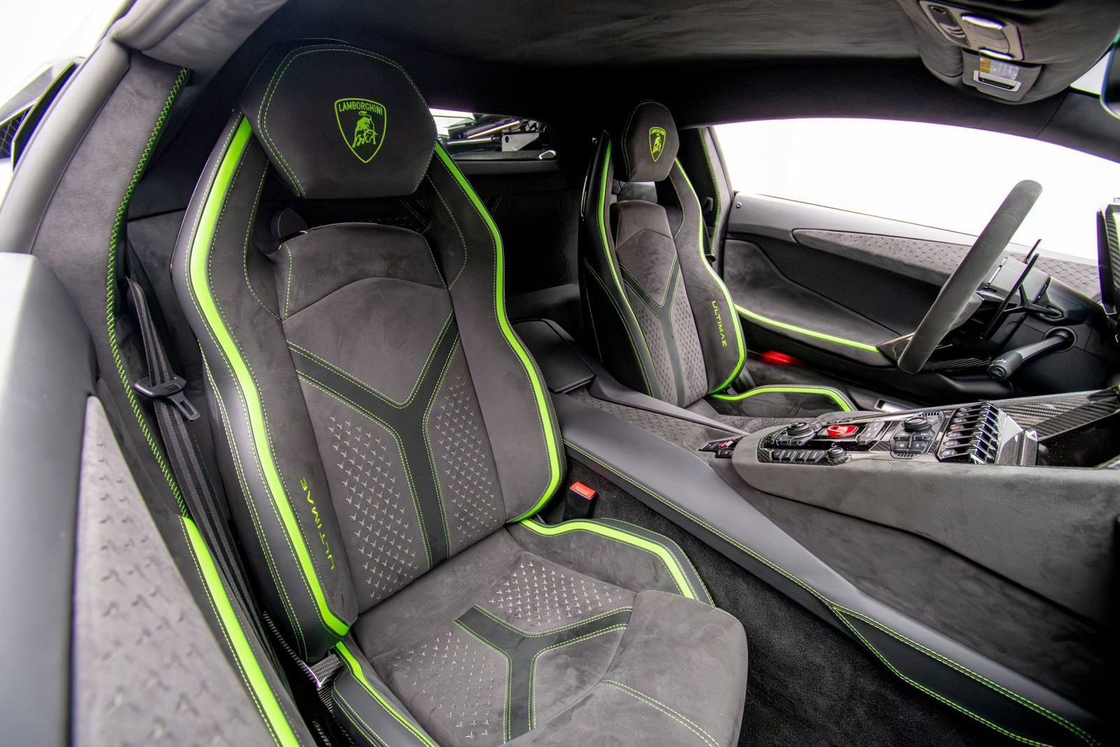 Used 2022 Lamborghini Aventador LP 780-4 Ultimae AWD/4WD image 13