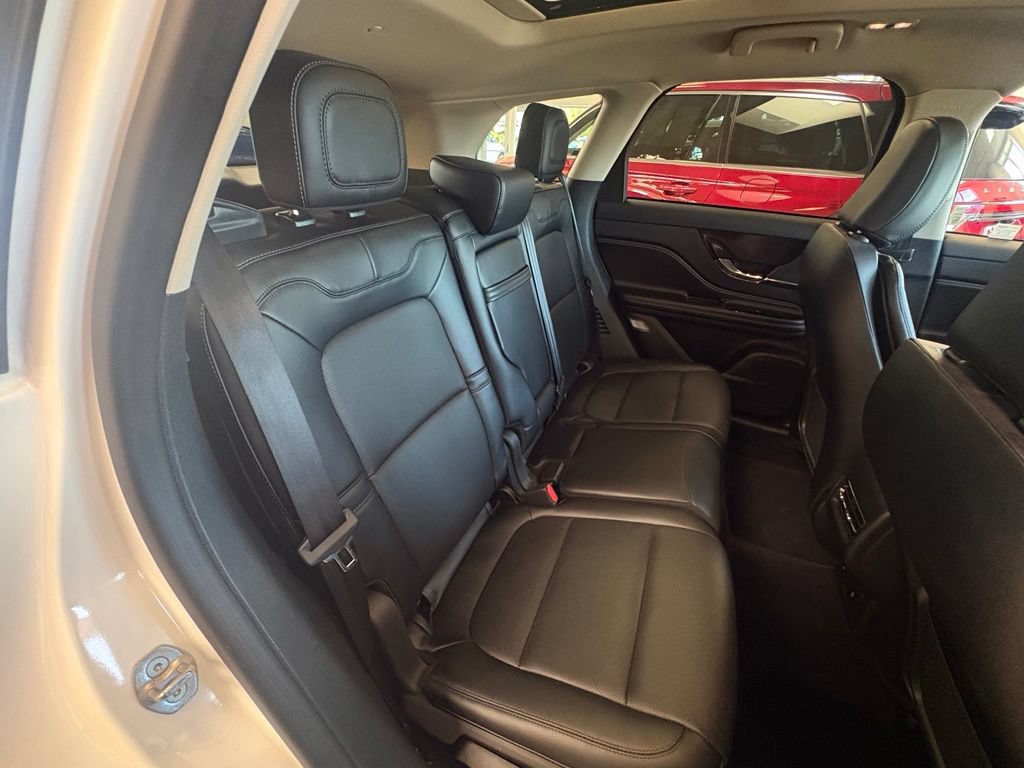 Used 2023 Lincoln Corsair AWD w/ Equipment Group 101A image 46