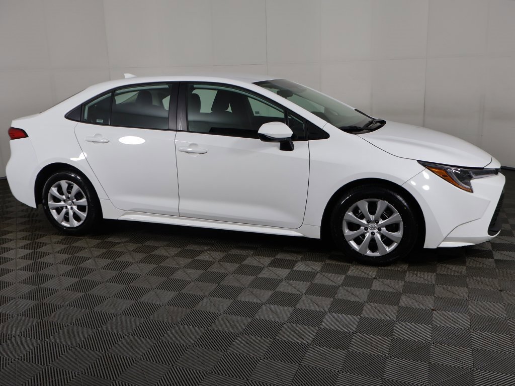 Used 2024 Toyota Corolla LE image 15