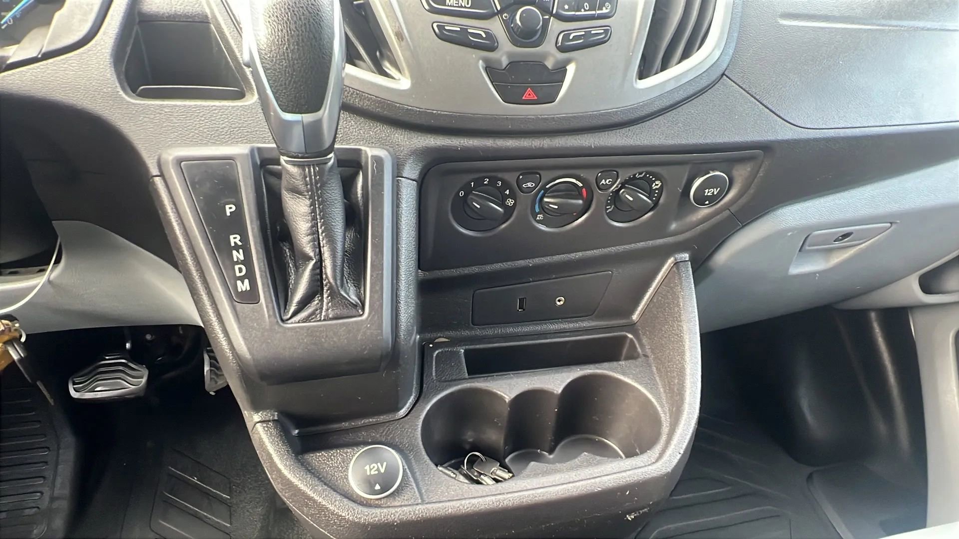 Used 2018 Ford Transit 250 130 Low Roof image 21