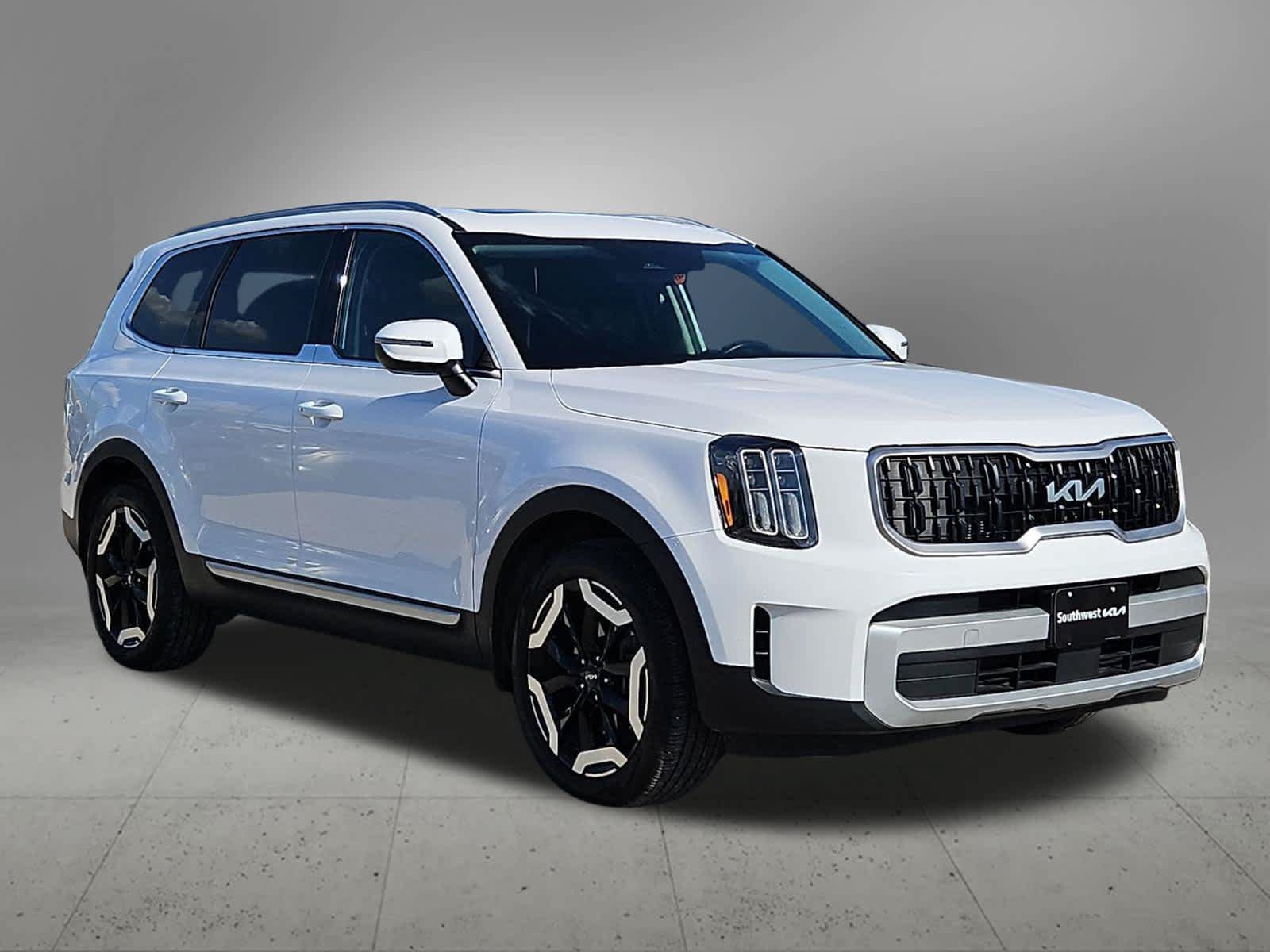Certified 2025 Kia Telluride EX FWD image 7