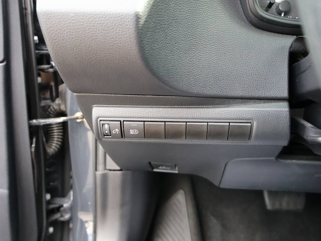 Used 2024 Toyota Corolla LE FWD image 25
