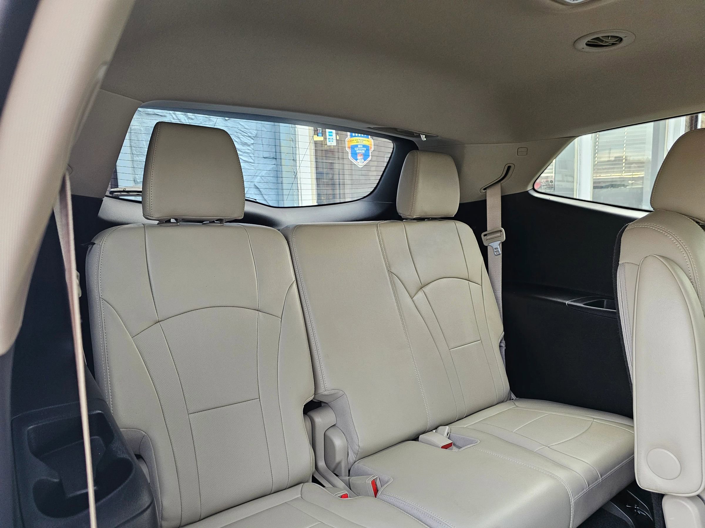 Used 2021 Buick Enclave Essence image 13