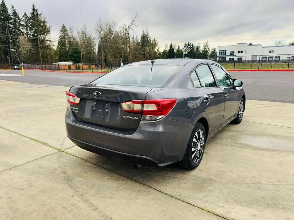 Used 2018 Subaru Impreza 2.0i image 5