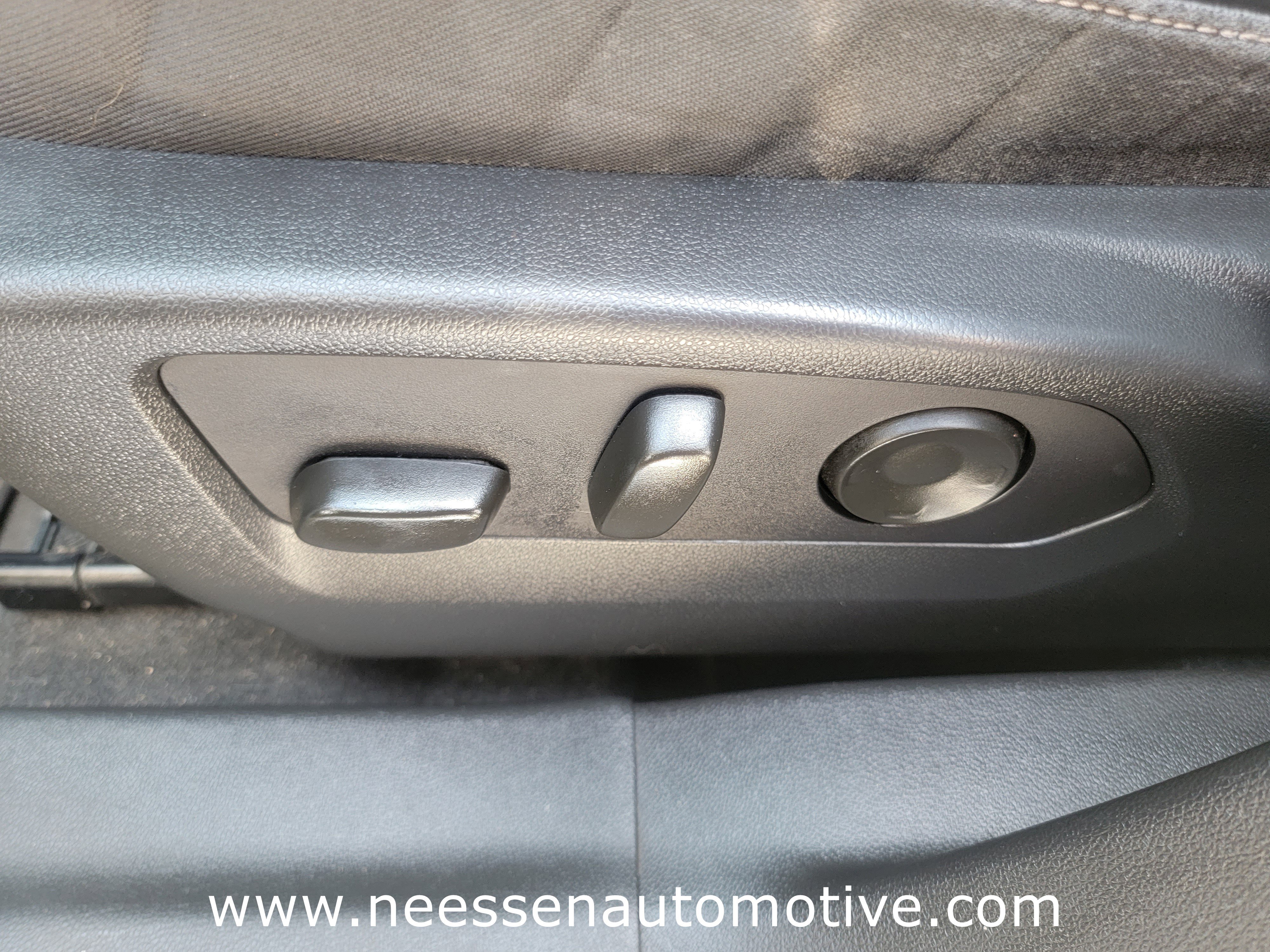 Used 2022 Buick Envision Preferred FWD image 15
