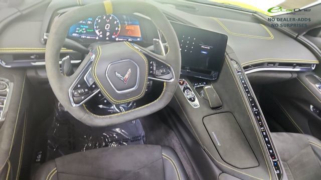 Used 2024 Chevrolet Corvette Stingray Premium Conv w/ Z51 Performance Package image 33