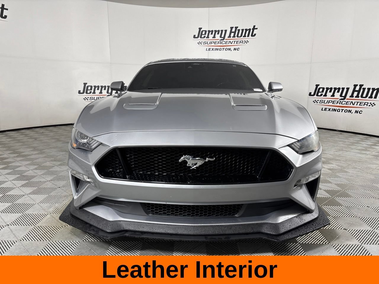 Used 2021 Ford Mustang GT Premium w/ GT Performance Package RWD image 3