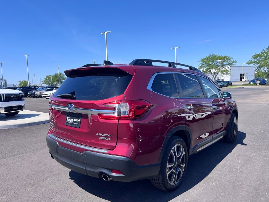 Used 2023 Subaru Ascent Touring AWD/4WD image 4
