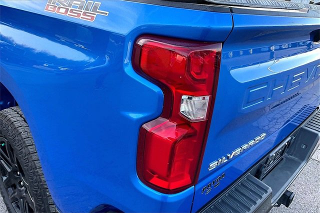 Used 2025 Chevrolet Silverado 1500 LT Trail Boss w/ Convenience Package II image 24