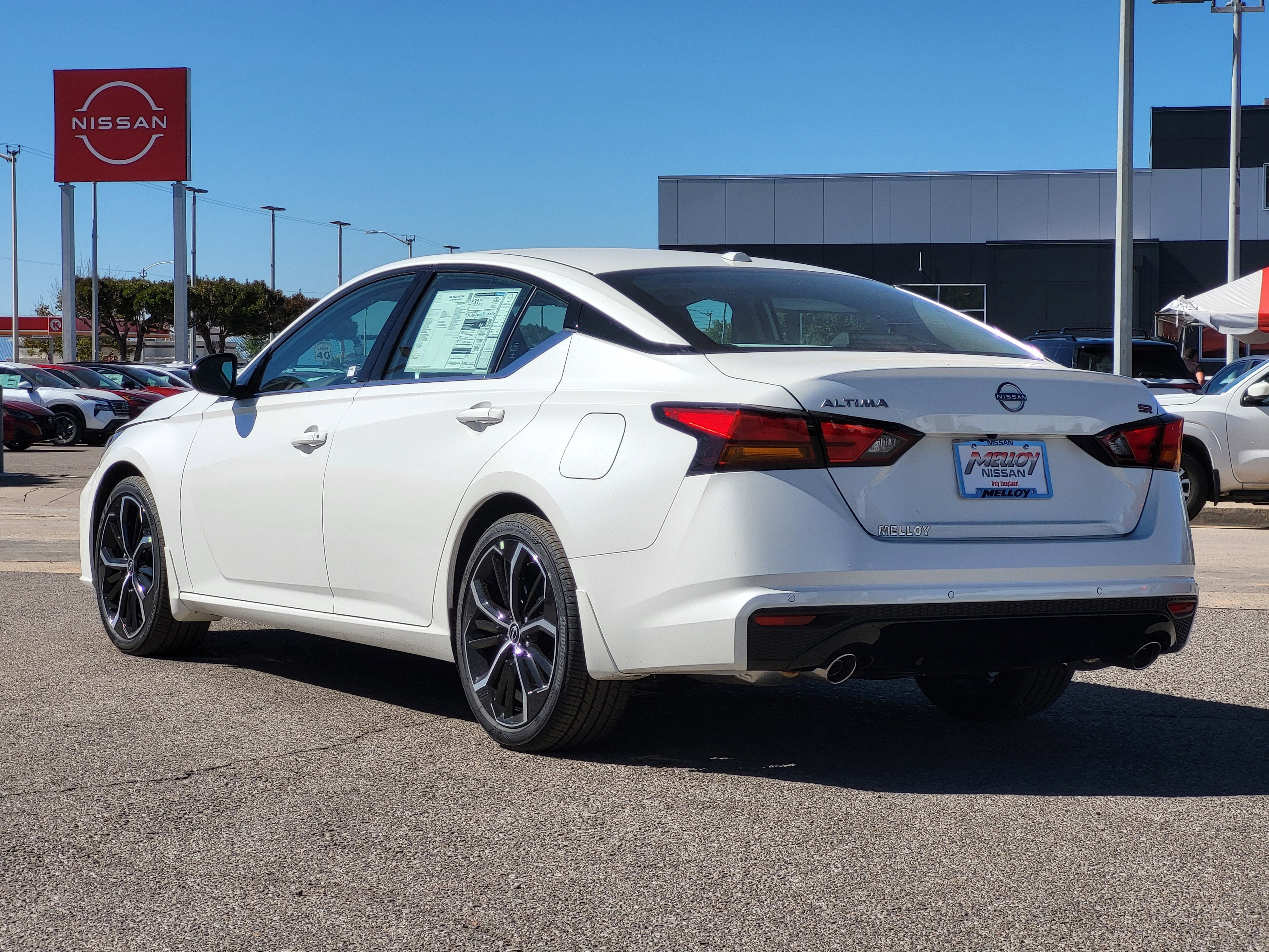 New 2025 Nissan Altima 2.5 SR w/ SR Premium Package image 4