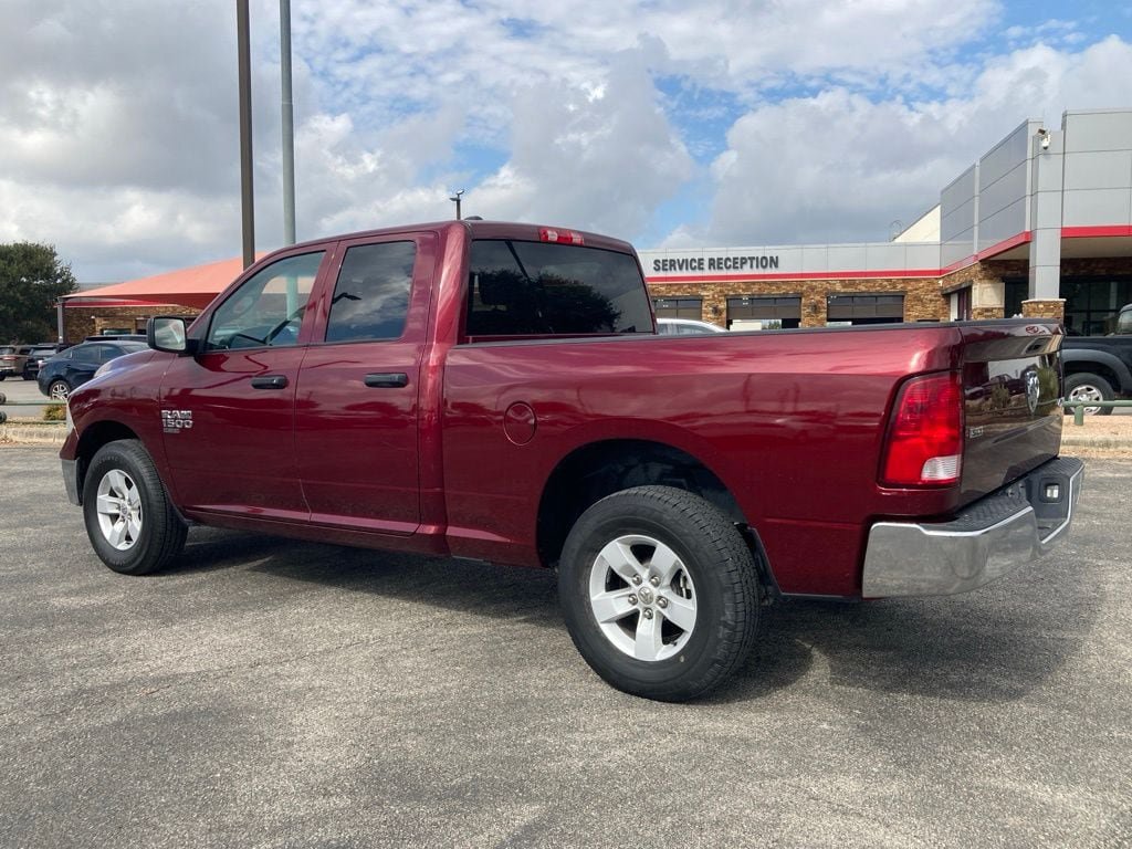 Used 2024 RAM 1500 Classic SLT AWD/4WD image 7