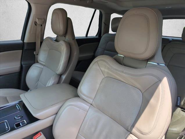 Used 2020 Lincoln Aviator Reserve w/ Equipment Group 202A AWD/4WD image 10