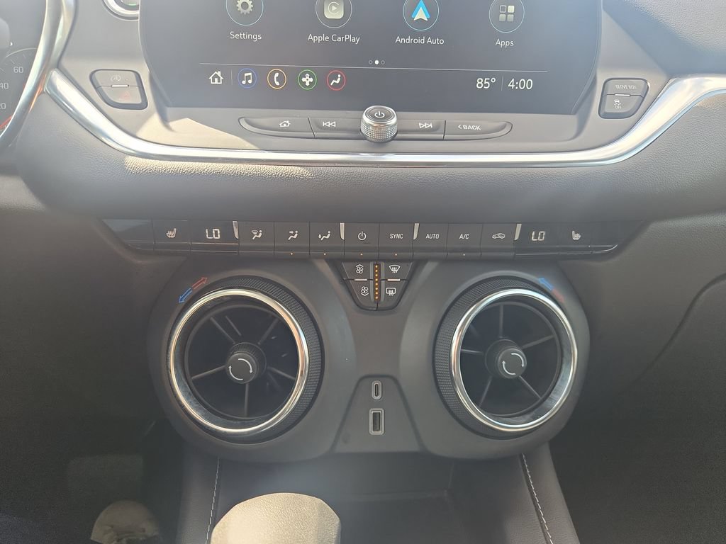 Used 2025 Chevrolet Blazer LT AWD/4WD image 12