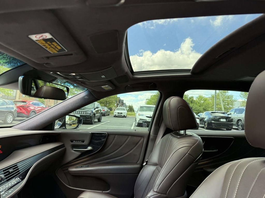 Used 2020 Lexus LS 500 w/ Interior Upgrade Package RWD image 20