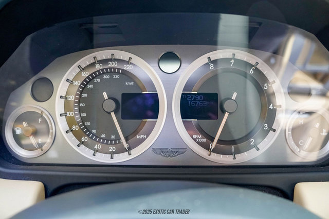 Used 2015 Aston Martin DB9 Volante image 46