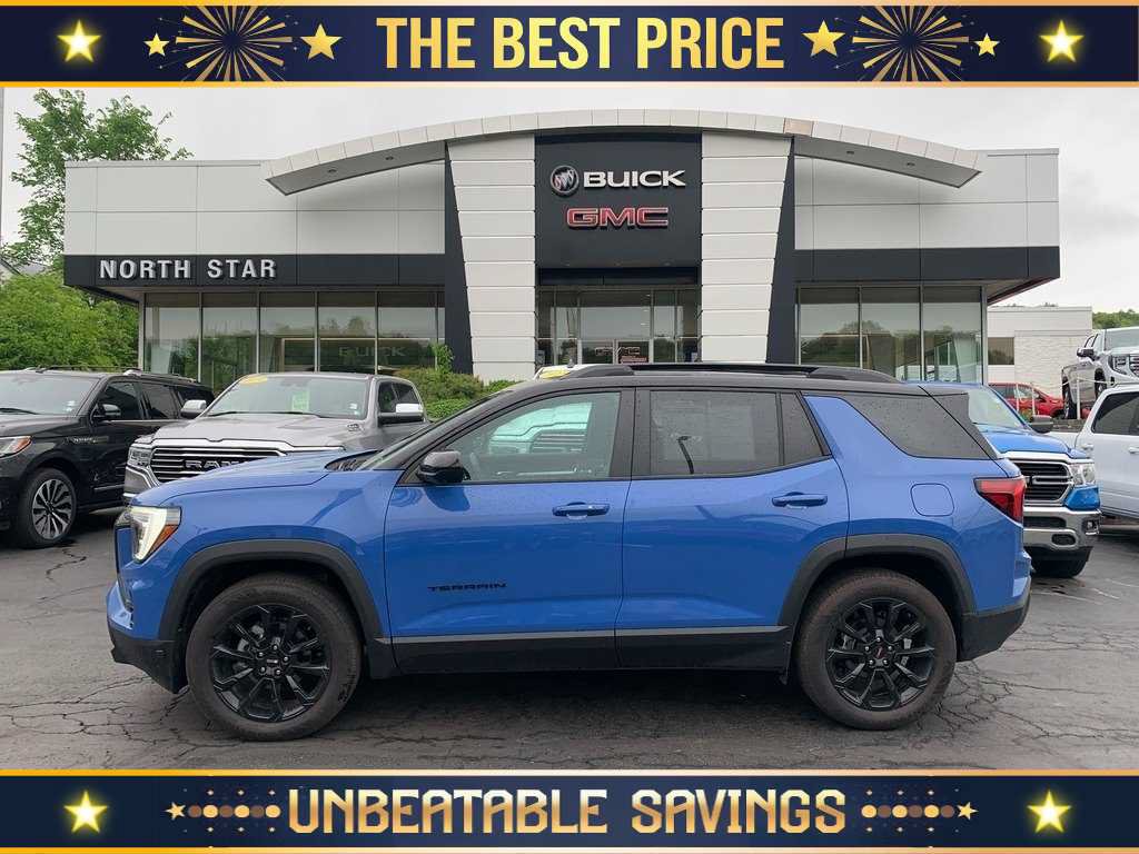 Used 2025 GMC Terrain Elevation w/ Elevation Premium Package