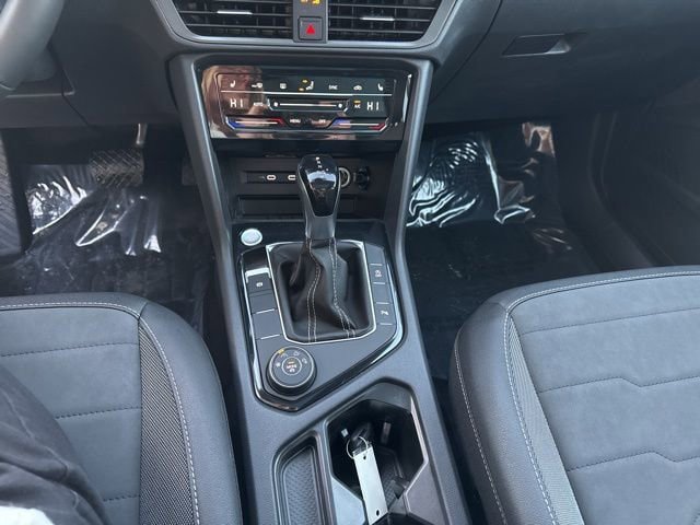 New 2026 Volkswagen Taos SE AWD/4WD image 12