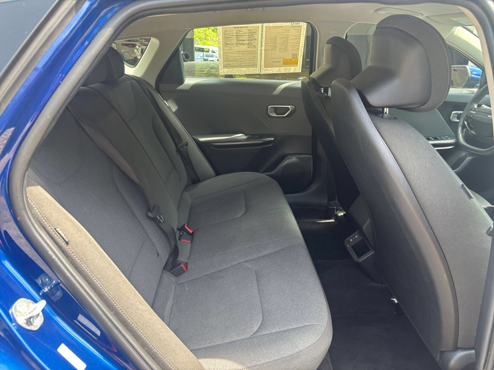 Used 2025 Kia K4 FWD image 36