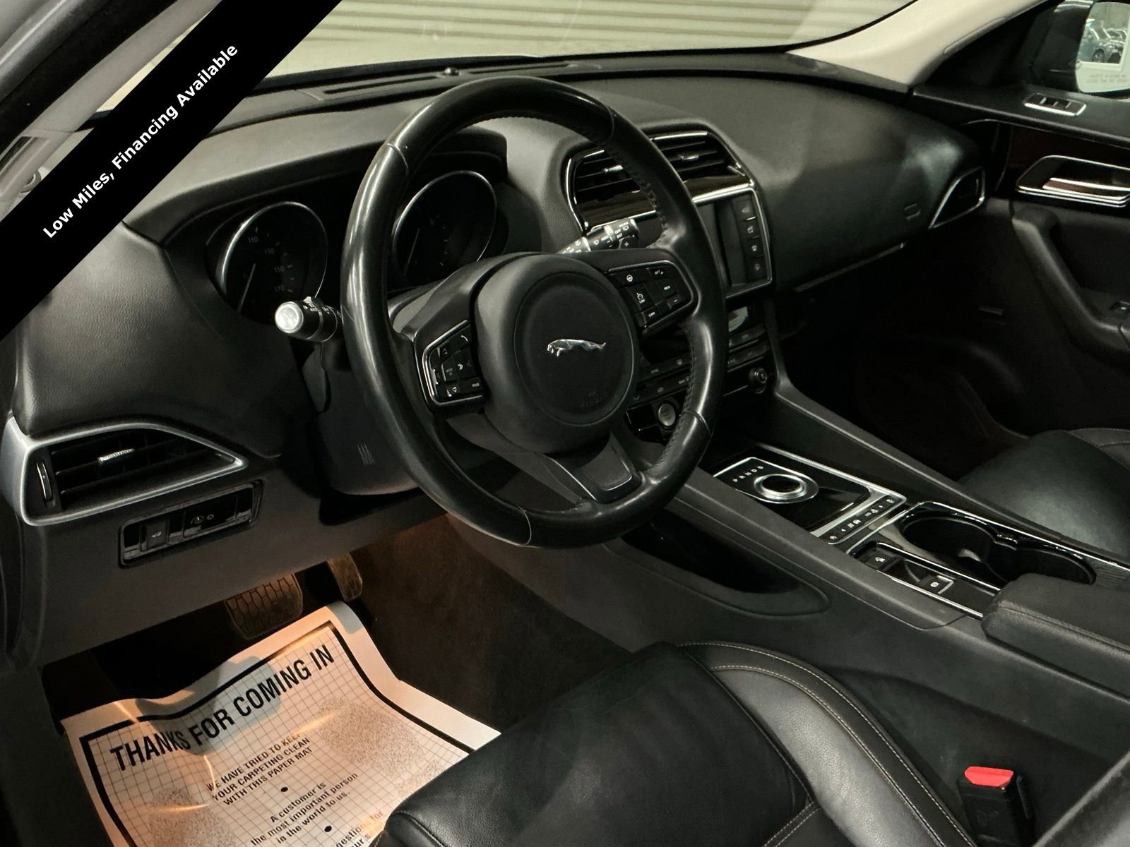 Used 2017 Jaguar F-PACE Prestige image 9