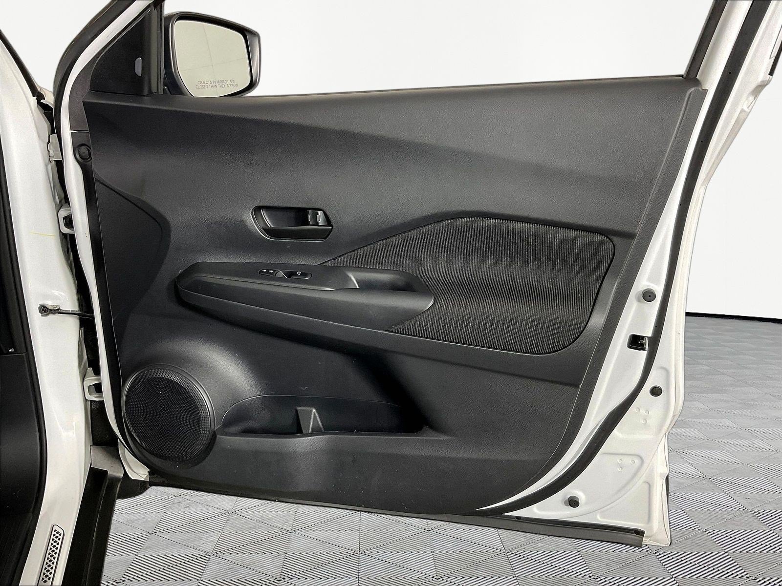 Used 2024 Nissan Kicks S FWD image 27