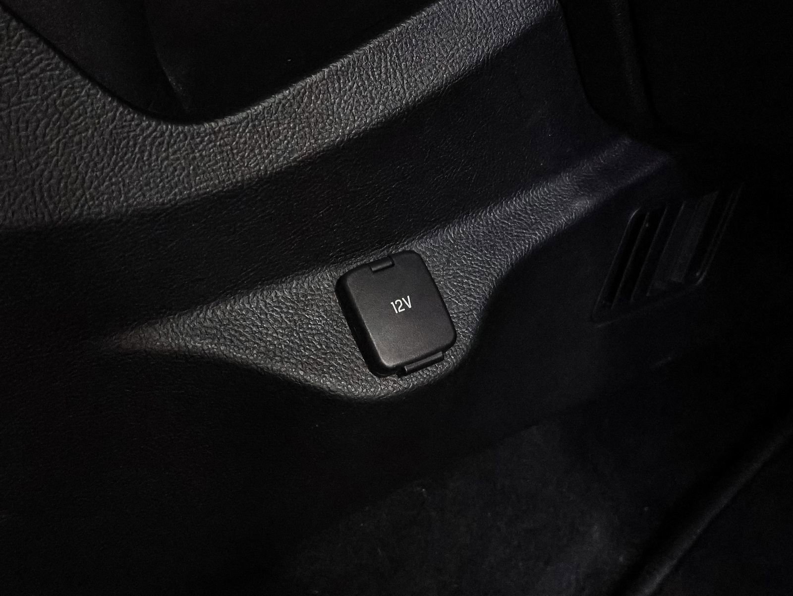 Used 2022 Ford Edge SEL image 26