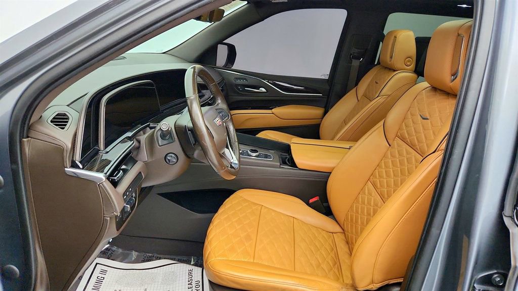 Used 2021 Cadillac Escalade Sport w/ Driver Assist Tech Package image 21