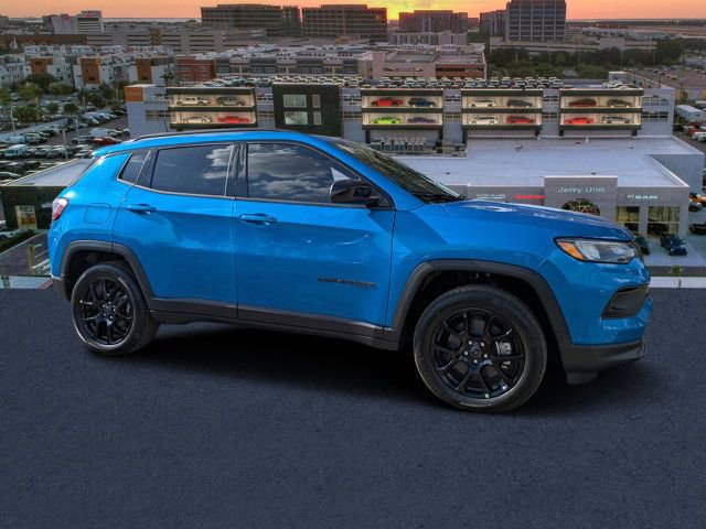 New 2026 Jeep Compass Latitude AWD/4WD image 1