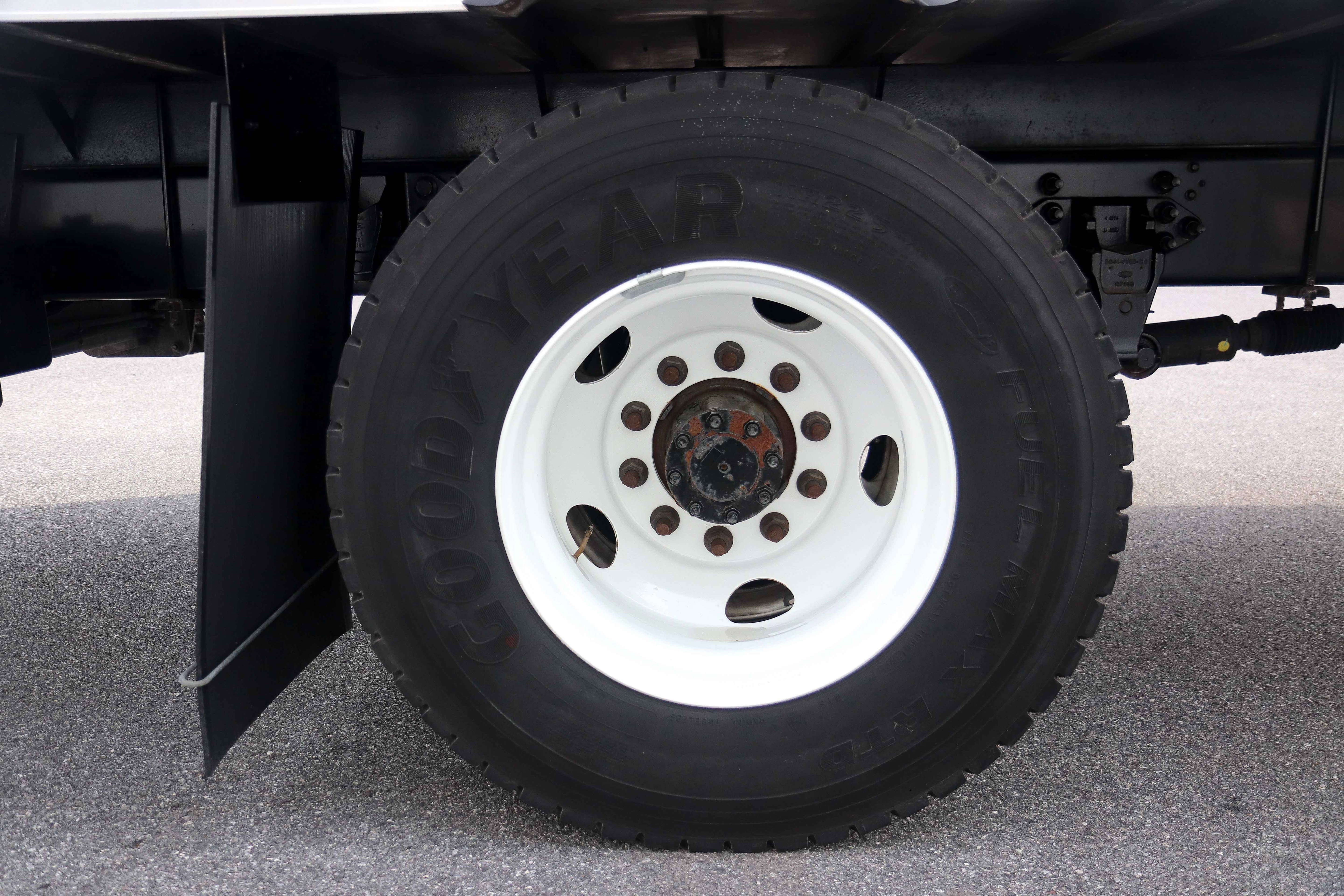 Used 2022 Ford F650 2WD Regular Cab Super Duty image 26