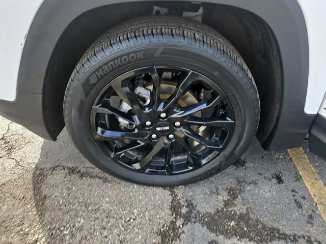 Used 2023 GMC Terrain SLT w/ Tech Package image 28