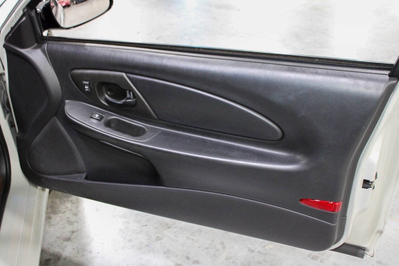 Used 2003 Chevrolet Monte Carlo SS w/ Preferred Equipment Group image 39