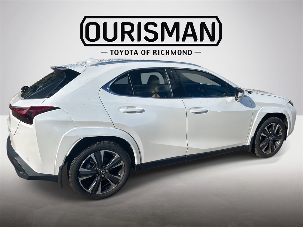 Used 2025 Lexus UX 300h AWD image 3