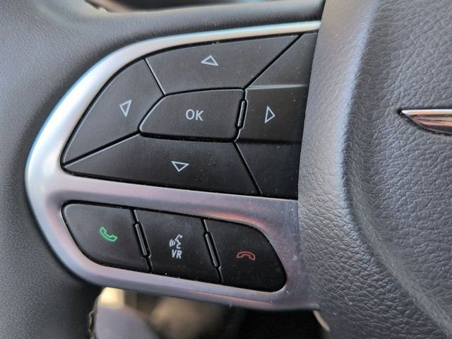 Used 2024 Chrysler Voyager LX image 20