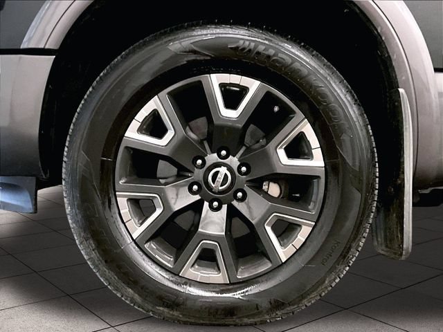Used 2022 Nissan Titan Platinum Reserve w/ Moonroof Package AWD/4WD image 8