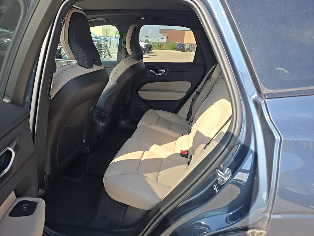 Used 2026 Volvo XC60 B5 Plus w/ Protection Package Premier AWD/4WD image 14