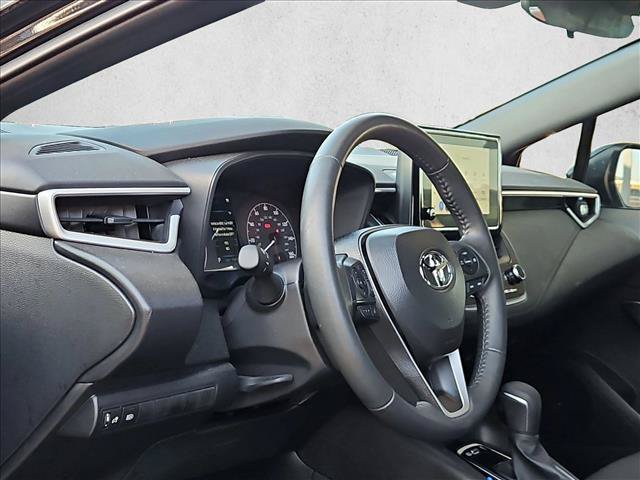 Used 2025 Toyota Corolla SE FWD image 9