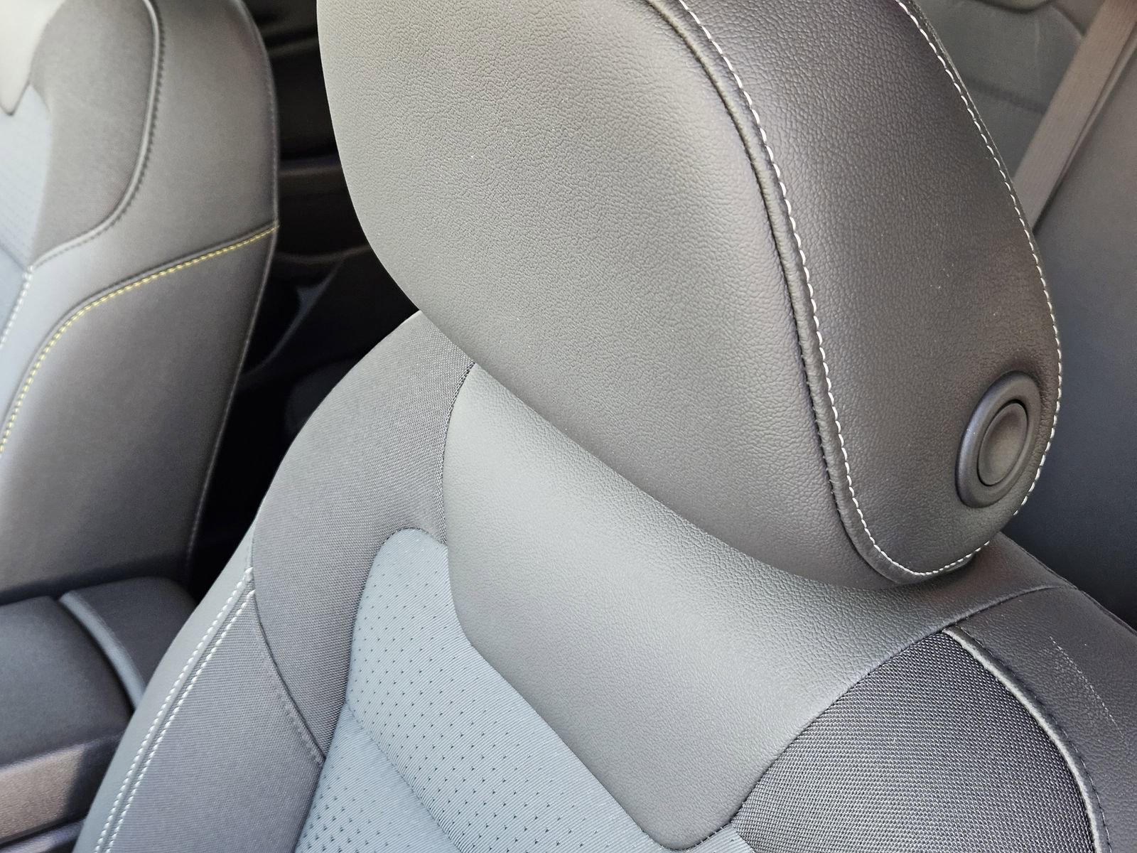 New 2026 Chevrolet Trax LT w/ Driver Confidence Package image 26