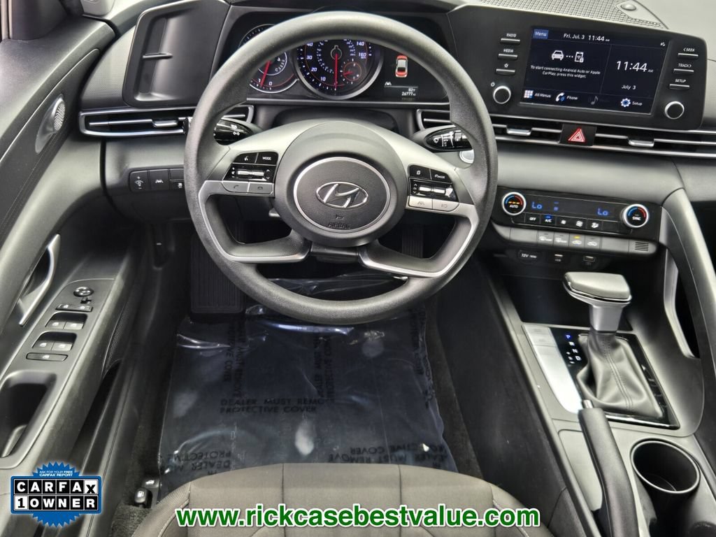 Used 2023 Hyundai Elantra SEL w/ Cargo Package FWD image 13