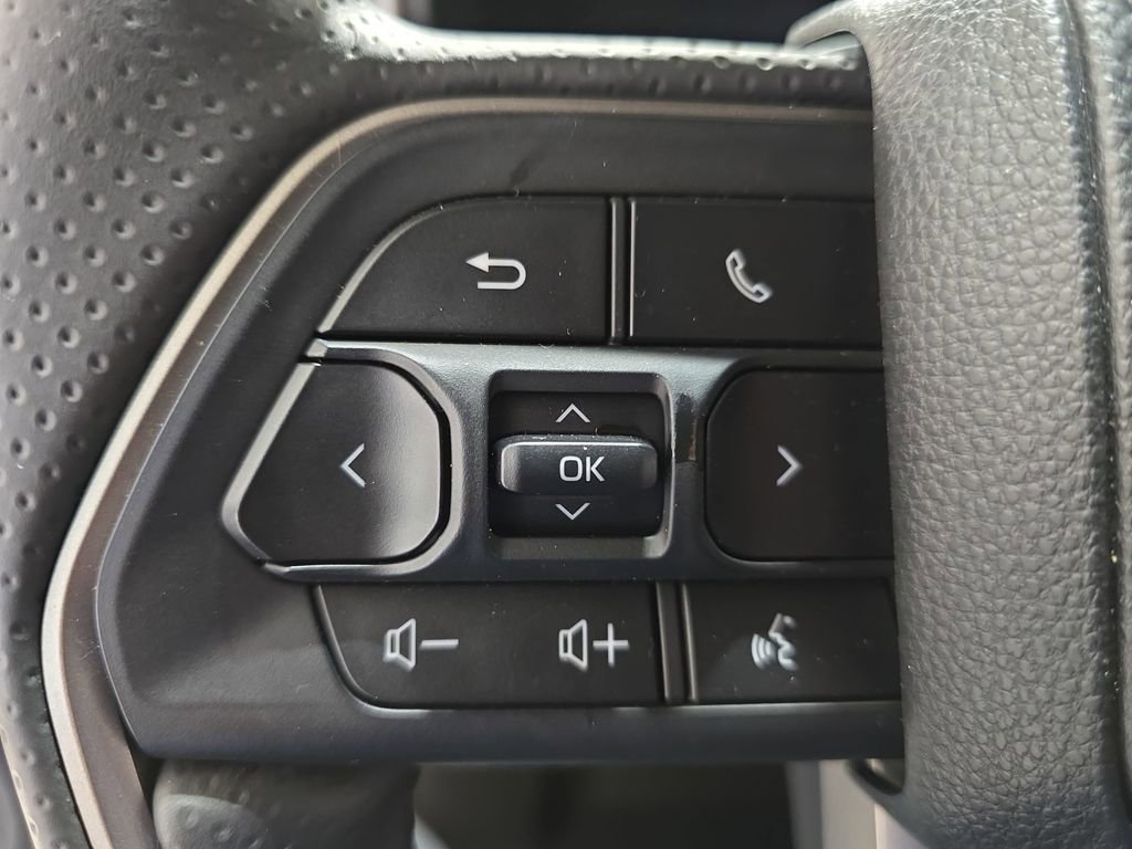 Certified 2025 Toyota 4Runner SR5 image 18