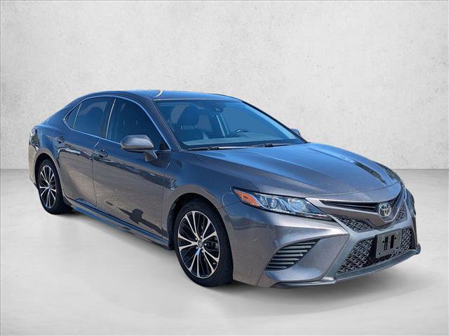 Used 2019 Toyota Camry SE FWD image 3