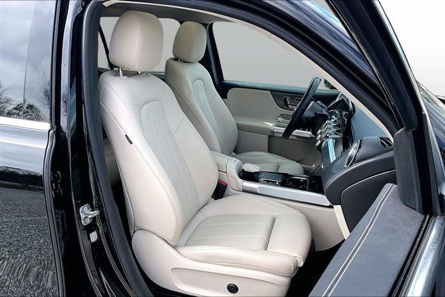 Certified 2023 Mercedes-Benz GLB 250 4MATIC image 13