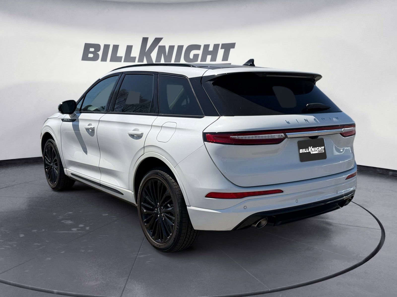 New 2025 Lincoln Corsair Reserve w/ Equipment Group 202A image 3