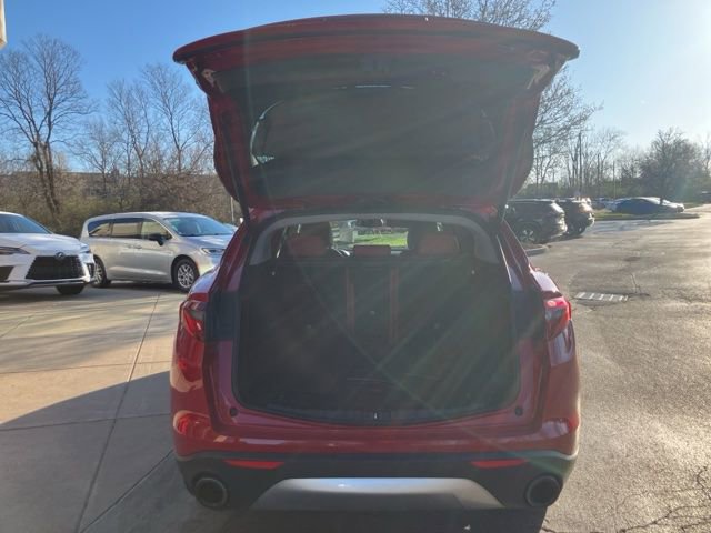 Used 2019 Alfa Romeo Stelvio Sport w/ Quick Order Package 22J Sport image 32